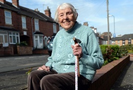 زنی که در 99 سالگی شنوا شد: تصویر