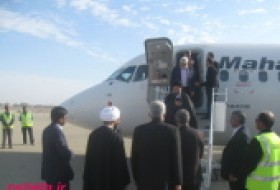استقبال مسئولین و مردم سیستان از نایب رئیس مجلس شورای اسلامی در فرودگاه زابل
