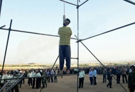 عکس های اعدام در ملاء عام قاتل بی رحم و کثیف+گزارش تصویری اعدام