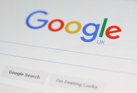 گوگل سوابق پزشکی خصوصی را از نتایج جستجو حذف می کند