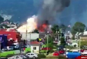 لحظه وحشتناک انفجار کارخانه مواد آتش زا در مکزیک + فیلم