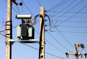 انتظار 6 ماهه شهروندان زابلی برای رفع افت ولتاژ برق