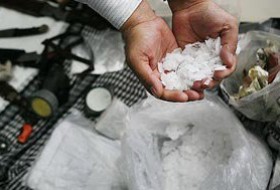 کشف 23 کیلو گرم مواد مخدر شیشه در شهرستان هامون