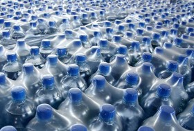 توزیع 10 هزار بطری آب معدنی در روستاهای زابل