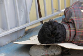 اسکان افراد بی خانمان در زابل