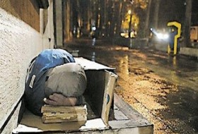 ماجرای فوت زن کارتن‌خواب در مددسرای شهرداری تهران چیست؟/ مدیریت شهری پاسخگوی اتفاقات تلخ نیست