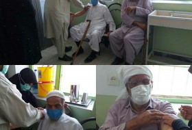 افراد بالای ۸۰ سال در شمال سیستان و بلوچستان واکسن کرونا دریافت کردند
